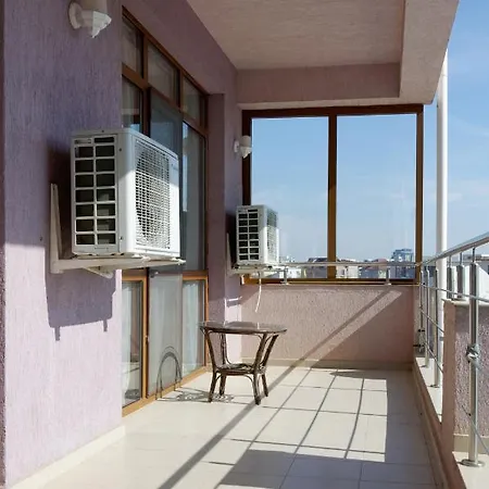 Apartament Ralu's *